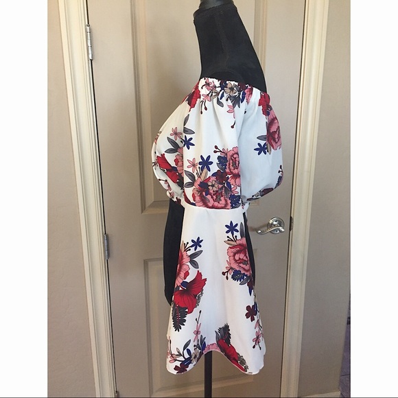 Floral Tiered Bell Sleeve Off Shoulder Crop Top - Picture 16 of 16